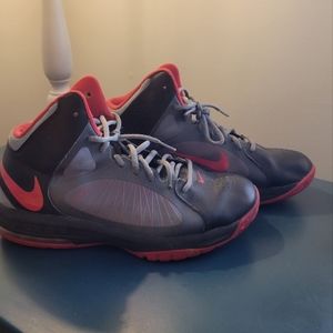 Nike Air Max  Size 9  Hightop